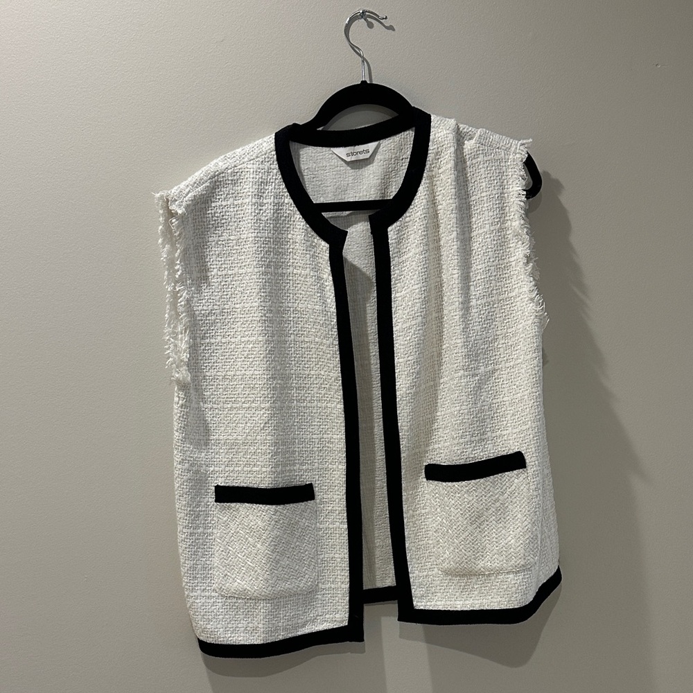 Storets White Textured Vest with Black Edging